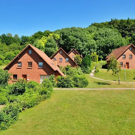 Haus 24 Im Ferienpark, Perfekt Fuer Hundeliebhaber, Wanderfreunde Und Naturliebhaber * Нихайм